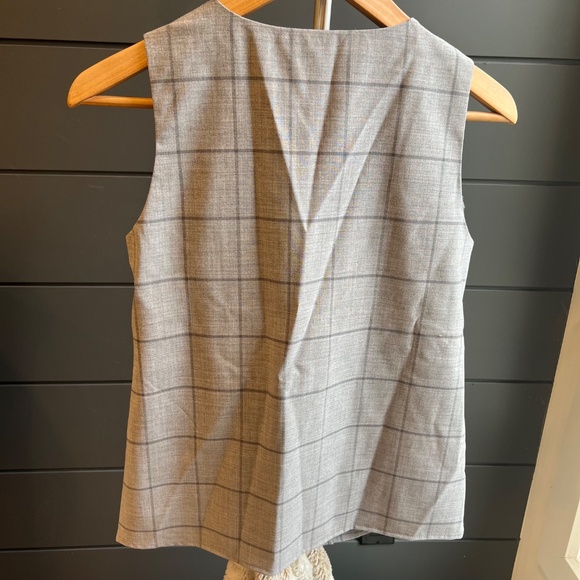 NWT Banana Republic Light Grey Camisole - Picture 5 of 6